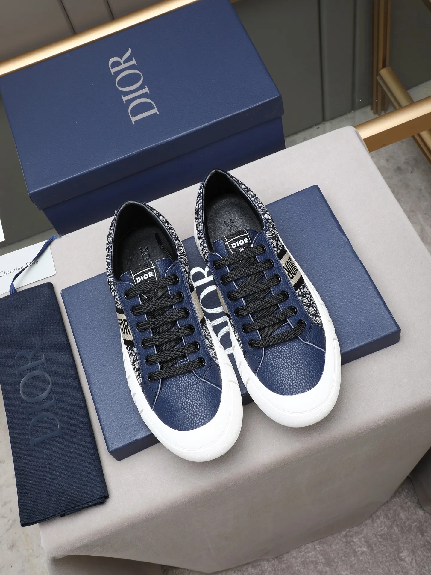 PP420 2025 latest Dior🆕The latest men's casual sports shoes, the upper is made of imported cowhide➕Dior special material! Breathable sheepskin. TPU ultra-soled, lightweight and wear-resistant! Size:38-44 (45 customized)